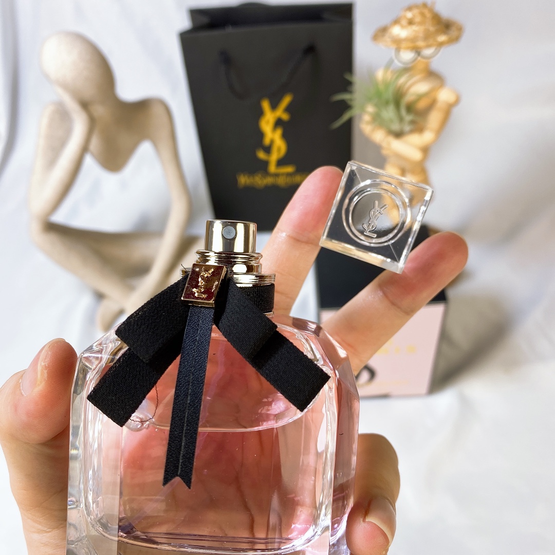 Saint Laurent perfume
